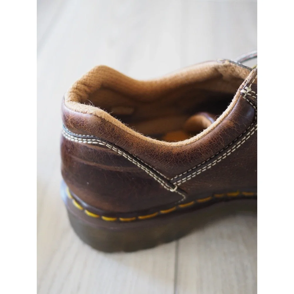 Dr. Martens 10940 Brown Leather Low Top Shoes Grunge Men 10 Good Chunky Sole